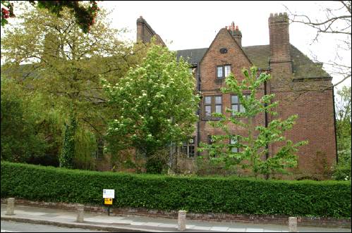02 Wellgarth Road